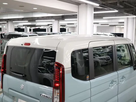 Suzuki Spacia