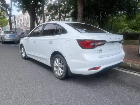 Roewe i5