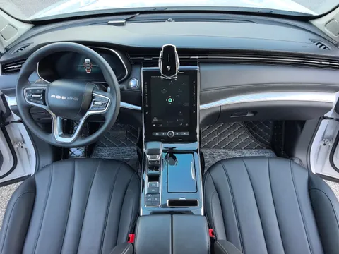 Roewe RX5