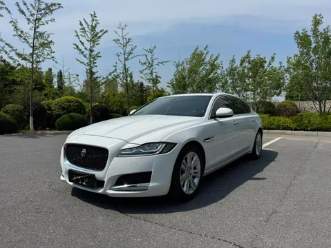 Jaguar XFL