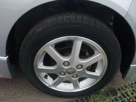 Daihatsu Esse