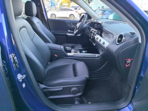Mercedes-Benz Mercedes-Benz GLB