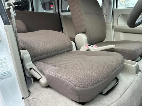 Mitsubishi Minicab Van