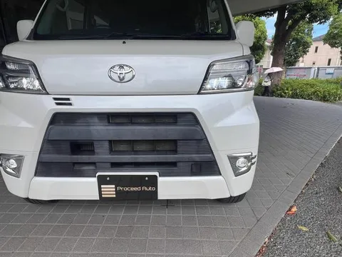 Toyota Pixis Van