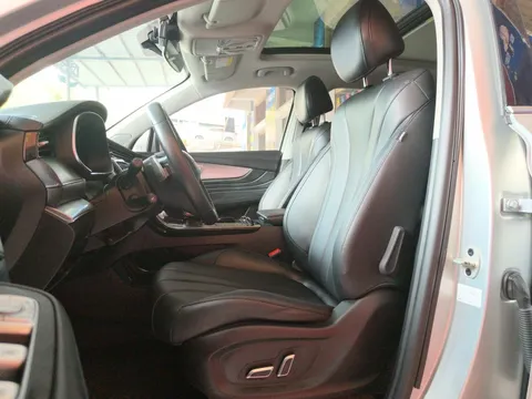 Roewe RX5