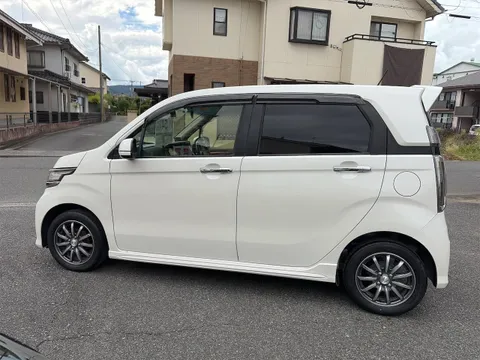Honda N-WGN Custom