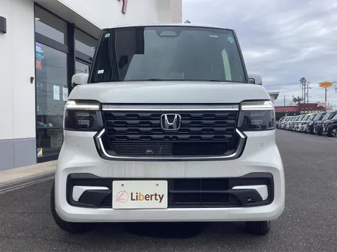 Honda N-BOX Custom