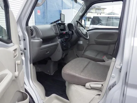 Nissan Clipper