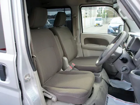 Nissan Clipper