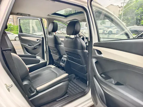 Baojun 360