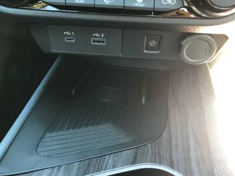 Nissan Note Aura