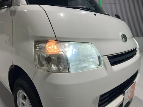 Toyota TownAce Van