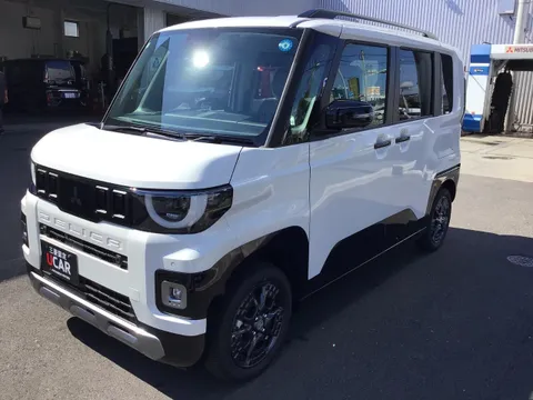 Mitsubishi Delica Mini