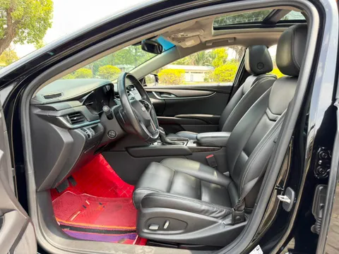 Cadillac XTS