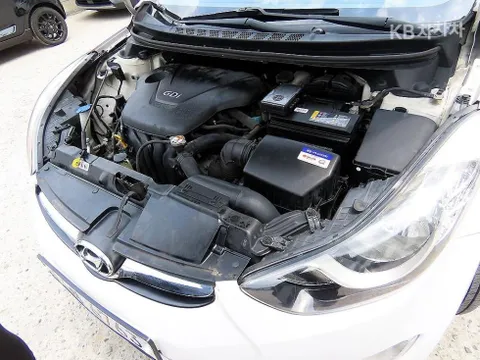 Hyundai Elantra (Avante)