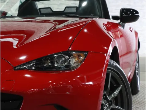 Mazda MX-5 (Roadster)