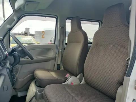 Mitsubishi Minicab Van
