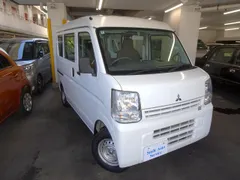 Mitsubishi Minicab Van