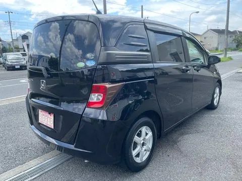 Honda Freed Spike