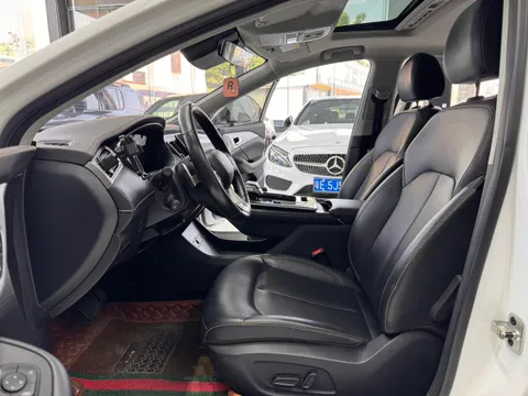 Roewe i6