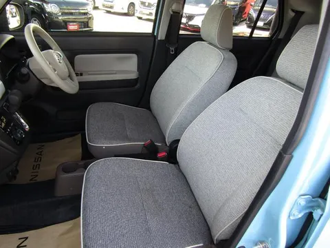 Daihatsu Mira Tocot