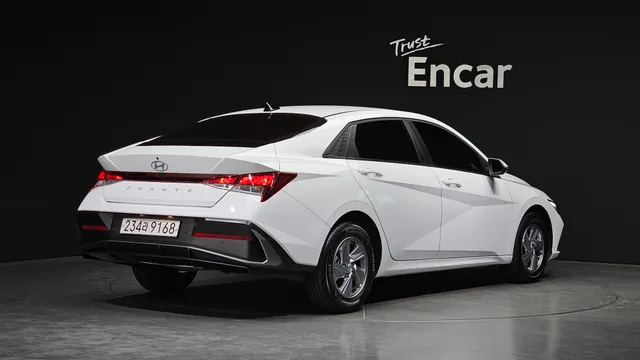 Hyundai Elantra (Avante)
