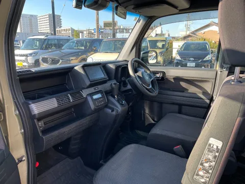 Honda N-VAN Plus Style