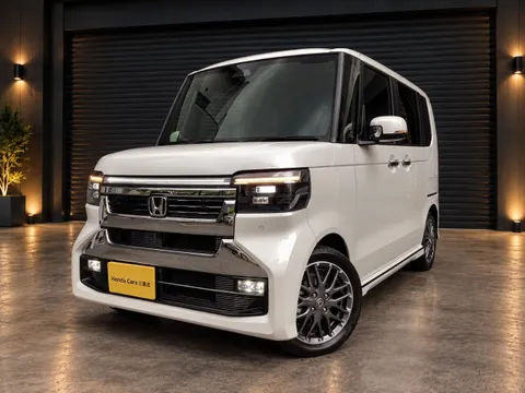Honda N-BOX Custom