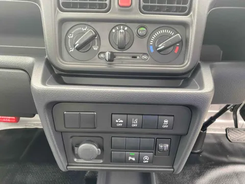 Nissan Clipper Truck