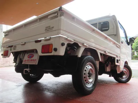 Mazda Scrum Truck