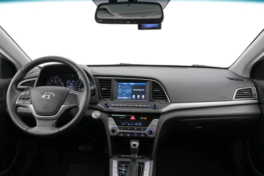 Hyundai Elantra (Avante)
