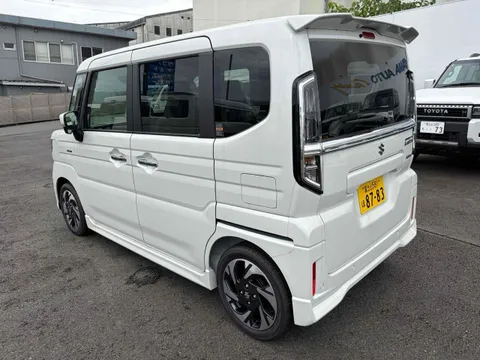 Suzuki Spacia Custom