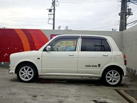 Daihatsu Mira Gino