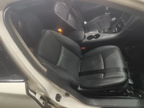Infiniti Q50L