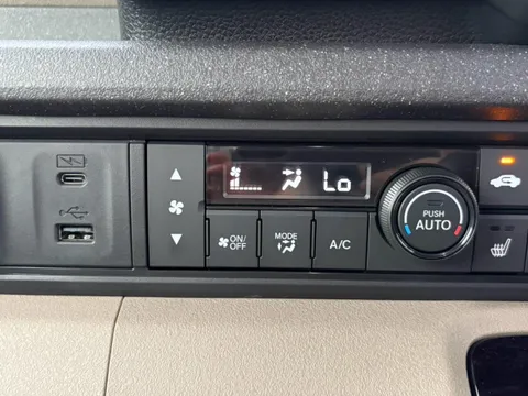 Honda N-BOX Joy