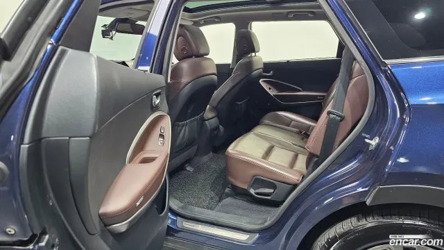 Hyundai Grand Santa Fe (Maxcruz)