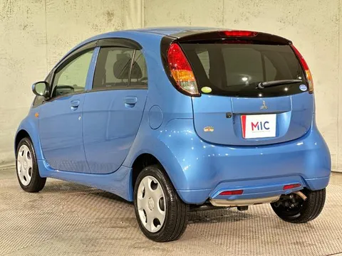 Mitsubishi I