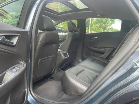 Chevrolet Malibu XL