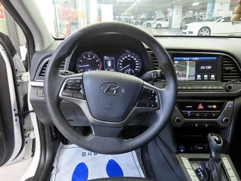 Hyundai Elantra (Avante)