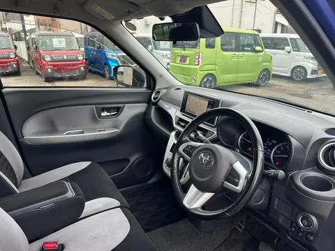 Toyota Pixis Joy