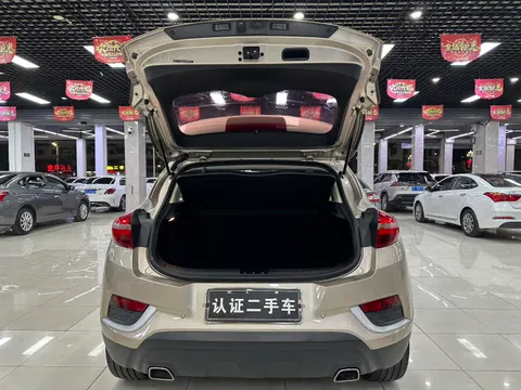 Geely Emgrand GS