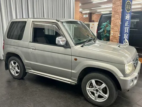 Mitsubishi Pajero Mini
