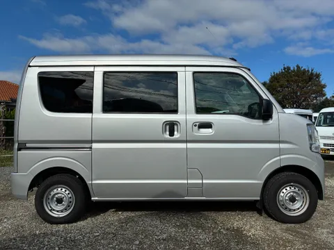 Nissan Clipper