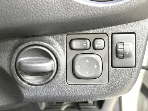 Toyota Yaris (Vitz)