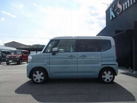 Suzuki Spacia