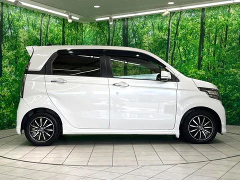 Honda N-WGN Custom