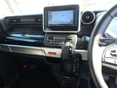 Suzuki Spacia Custom