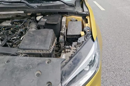 Geely Binray