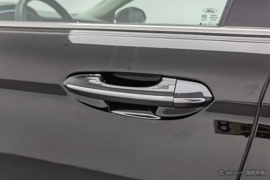 Ford Taurus