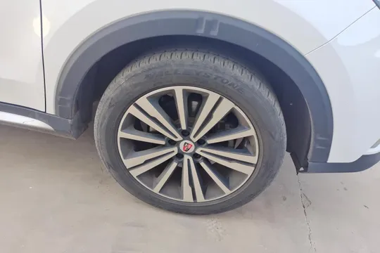 Roewe RX5